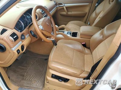 Zdjęcie 7 z 13 samochodu: 2010 PORSCHE CAYENNE GTS VIN:WP1AD2APXALA60527 - miniatura