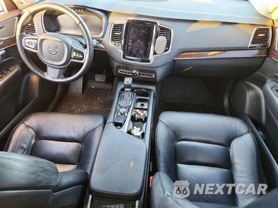 Zdjęcie 8 z 13 samochodu: 2016 VOLVO XC90 T6 VIN:YV4A22PK4G1065484 - miniatura