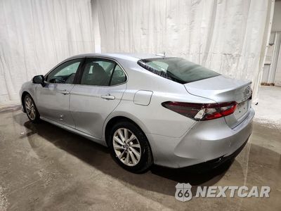 Drugie zdjęcie samochodu z przodu: 2022 TOYOTA CAMRY LE VIN:4T1C11AKXNU009574 - miniatura