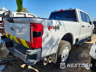 Trzecie zdjęcie samochodu z tyłu: 2026 FORD F250 SUPER DUTY VIN:1FT8W2BT9TED63148 - miniatura