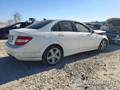 Trzecie zdjęcie samochodu z tyłu: 2011 MERCEDES-BENZ C 300 VIN:WDDGF5EB8BR171829 - miniatura