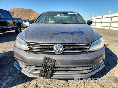 Piąte zdjęcie samochodu w środku: 2016 VOLKSWAGEN JETTA SPORT VIN:3VWD17AJ2GM400774 - miniatura