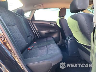 Zdjęcie 10 z 12 samochodu: 2017 NISSAN SENTRA SV VIN:3N1AB7AP2HY310478 - miniatura