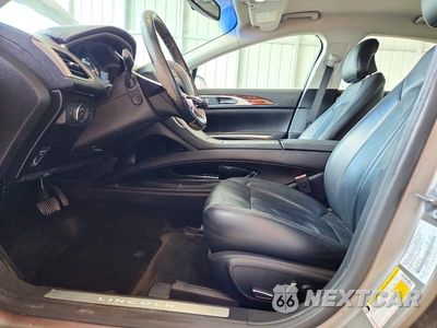 Zdjęcie 7 z 12 samochodu: 2016 LINCOLN MKZ HYBRID VIN:3LN6L2LU4GR625258 - miniatura
