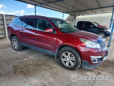 Czwarte zdjęcie samochodu z boku: 2015 CHEVROLET TRAVERSE LT VIN:1GNKVHKD0FJ241110 - miniatura