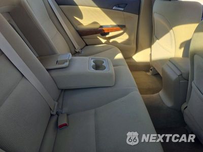 Zdjęcie 10 z 12 samochodu: 2009 HONDA ACCORD EX VIN:1HGCP26739A063854 - miniatura