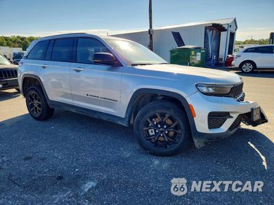 Czwarte zdjęcie samochodu z boku: 2025 JEEP GRAND CHEROKEE LAREDO VIN:1C4RJHAG5SC325100 - miniatura
