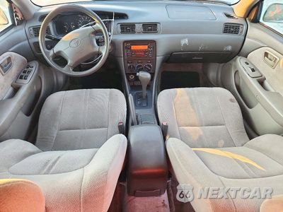 Zdjęcie 8 z 12 samochodu: 2001 TOYOTA CAMRY CE VIN:4T1BG22K81U871281 - miniatura