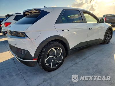 Trzecie zdjęcie samochodu z tyłu: 2022 HYUNDAI IONIQ 5 SE VIN:KM8KMDAF3NU048515 - miniatura