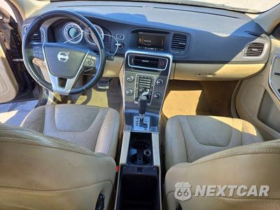 Zdjęcie 8 z 12 samochodu: 2012 VOLVO S60 T5 VIN:YV1622FS6C2123412 - miniatura