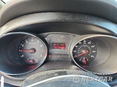 Zdjęcie 9 z 13 samochodu: 2016 KIA SEDONA LX VIN:KNDMB5C13G6164721 - miniatura