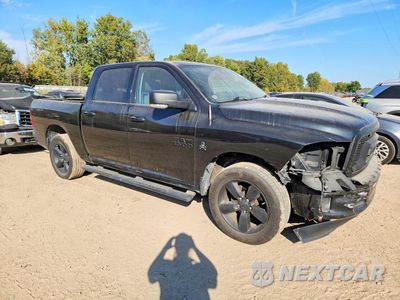Czwarte zdjęcie samochodu z boku: 2018 RAM 1500 SLT VIN:1C6RR7LG8JS260318 - miniatura