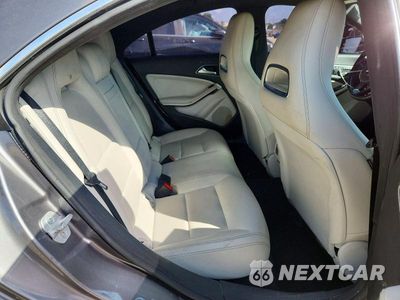 Zdjęcie 10 z 12 samochodu: 2018 MERCEDES-BENZ CLA 250 4MATIC VIN:WDDSJ4GB6JN505894 - miniatura