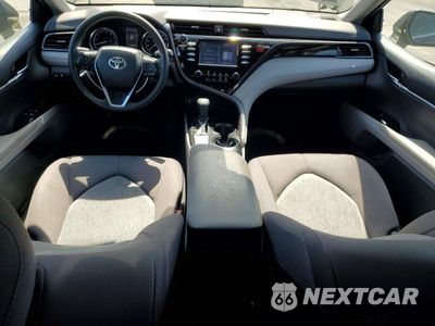 Zdjęcie 8 z 12 samochodu: 2019 TOYOTA CAMRY LE VIN:4T1B11HK8KU824837 - miniatura