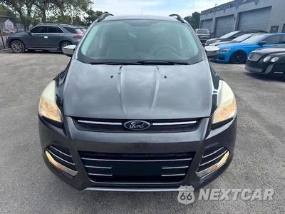 Piąte zdjęcie samochodu w środku: 2016 FORD ESCAPE SE VIN:1FMCU0GX4GUC35892 - miniatura