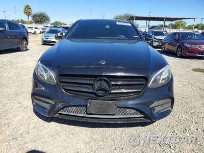 Piąte zdjęcie samochodu w środku: 2018 MERCEDES-BENZ E 300 VIN:WDDZF4JB7JA328658 - miniatura