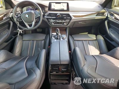 Zdjęcie 8 z 13 samochodu: 2018 BMW 530 I VIN:WBAJA5C54JWA37265 - miniatura