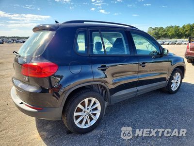 Trzecie zdjęcie samochodu z tyłu: 2017 VOLKSWAGEN TIGUAN S VIN:WVGBV7AX4HK041970 - miniatura