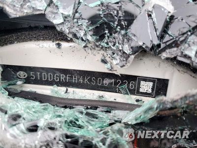 Zdjęcie 13 z 13 samochodu: 2019 TOYOTA HIGHLANDER HYBRID LIMITED PLATINUM VIN:5TDDGRFH4KS061236 - miniatura