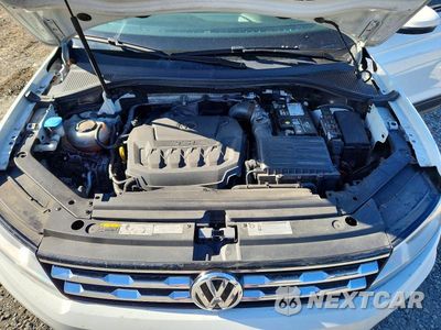 Zdjęcie 12 z 13 samochodu: 2018 VOLKSWAGEN TIGUAN S VIN:3VV0B7AX9JM158710 - miniatura
