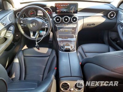 Zdjęcie 8 z 12 samochodu: 2016 MERCEDES-BENZ C 300 4MATIC VIN:55SWF4KB9GU134126 - miniatura