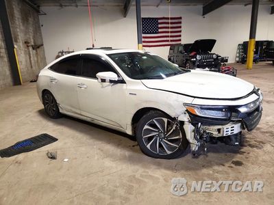 Czwarte zdjęcie samochodu z boku: 2019 HONDA INSIGHT TOURING VIN:19XZE4F92KE001084 - miniatura