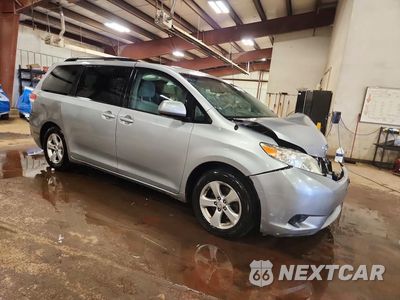 Czwarte zdjęcie samochodu z boku: 2014 TOYOTA SIENNA LE VIN:5TDKK3DC7ES410033 - miniatura