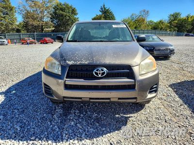 Piąte zdjęcie samochodu w środku: 2010 TOYOTA RAV4 BASE VIN:JTMBF4DV7A5028046 - miniatura