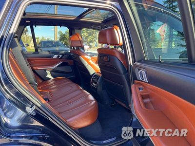 Zdjęcie 6 z 10 samochodu: 2019 BMW X5 XDRIVE50I VIN:5UXJU2C50KLN66607 - miniatura