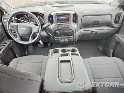 Zdjęcie 8 z 12 samochodu: 2021 CHEVROLET SILVERADO K1500 CUSTOM VIN:3GCPYBEK7MG282376 - miniatura