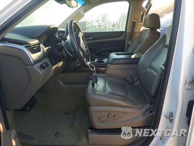Zdjęcie 7 z 13 samochodu: 2017 CHEVROLET SUBURBAN K1500 LT VIN:1GNSKHKC0HR363681 - miniatura