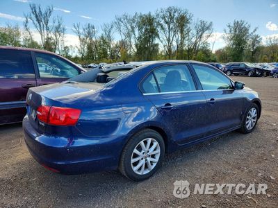 Trzecie zdjęcie samochodu z tyłu: 2013 VOLKSWAGEN JETTA SE VIN:3VWDP7AJ4DM421460 - miniatura