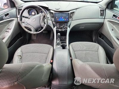 Zdjęcie 8 z 12 samochodu: 2011 HYUNDAI SONATA SE VIN:5NPEC4AC1BH264525 - miniatura