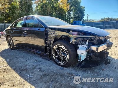 Czwarte zdjęcie samochodu z boku: 2025 HYUNDAI SONATA SEL VIN:KMHL14JA1SA515638 - miniatura