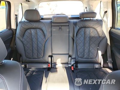 Zdjęcie 10 z 14 samochodu: 2024 BMW X7 XDRIVE40I VIN:5UX23EM07R9V82581 - miniatura