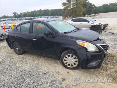 Czwarte zdjęcie samochodu z boku: 2016 NISSAN VERSA 1.6 S PLUS VIN:3N1CN7AP0GL847622 - miniatura