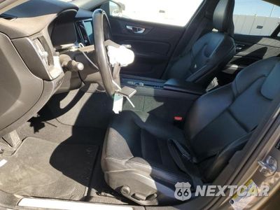 Zdjęcie 7 z 12 samochodu: 2020 VOLVO S60 T5 MOMENTUM VIN:7JR102FK7LG041327 - miniatura