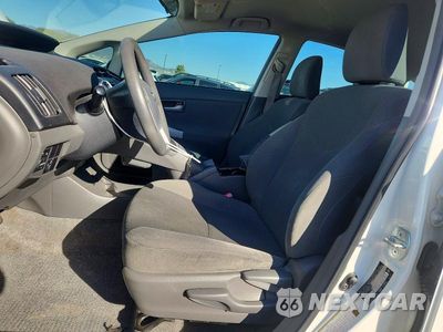 Zdjęcie 7 z 12 samochodu: 2011 TOYOTA PRIUS TWO VIN:JTDKN3DU8B1469505 - miniatura