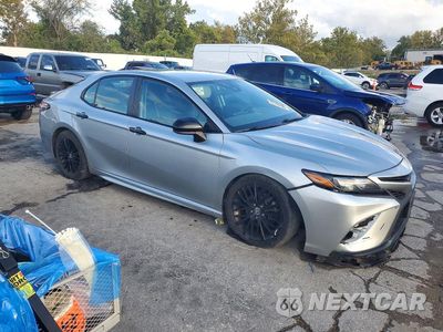 Czwarte zdjęcie samochodu z boku: 2021 TOYOTA CAMRY SE NIGHTSHADE VIN:4T1G11BK6MU021431 - miniatura