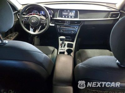 Zdjęcie 8 z 12 samochodu: 2019 KIA OPTIMA LX VIN:5XXGT4L34KG276895 - miniatura