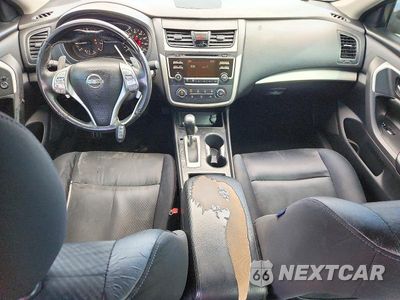 Zdjęcie 8 z 13 samochodu: 2016 NISSAN ALTIMA 2.5 SR VIN:1N4AL3AP3GN391916 - miniatura