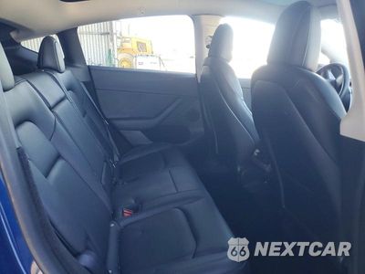 Zdjęcie 10 z 12 samochodu: 2023 TESLA MODEL Y VIN:7SAYGDEE8PF594586 - miniatura