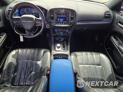 Zdjęcie 8 z 12 samochodu: 2017 CHRYSLER 300 S VIN:2C3CCAGG4HH647851 - miniatura
