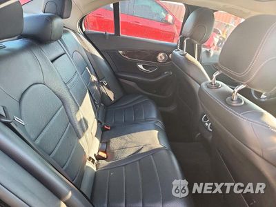 Zdjęcie 10 z 12 samochodu: 2015 MERCEDES-BENZ C 300 VIN:55SWF4JB4FU045015 - miniatura