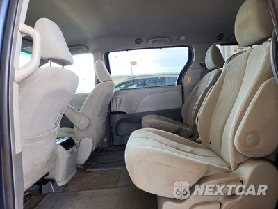 Zdjęcie 11 z 13 samochodu: 2014 TOYOTA SIENNA LE VIN:5TDKK3DCXES415114 - miniatura