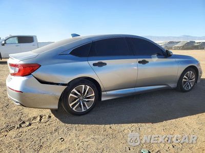 Trzecie zdjęcie samochodu z tyłu: 2018 HONDA ACCORD HYBRID VIN:1HGCV3F10JA016843 - miniatura