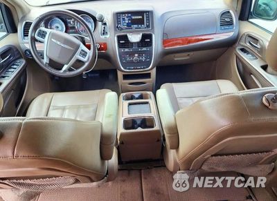 Zdjęcie 8 z 13 samochodu: 2014 CHRYSLER TOWN & COUNTRY TOURING VIN:2C4RC1BGXER111697 - miniatura