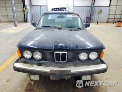 Piąte zdjęcie samochodu w środku: 1982 BMW 320 I VIN:WBAAG3303C8052612 - miniatura