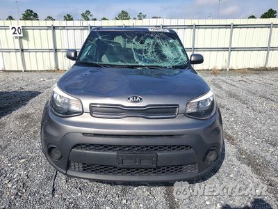 Piąte zdjęcie samochodu w środku: 2017 KIA SOUL BASE VIN:KNDJN2A27H7464889 - miniatura
