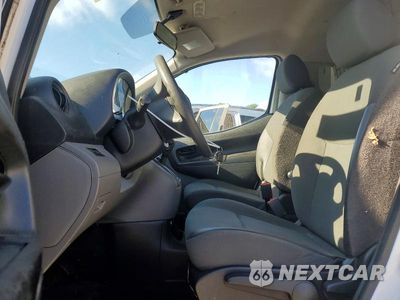 Zdjęcie 7 z 14 samochodu: 2016 NISSAN NV200 S VIN:3N6CM0KN1GK699469 - miniatura